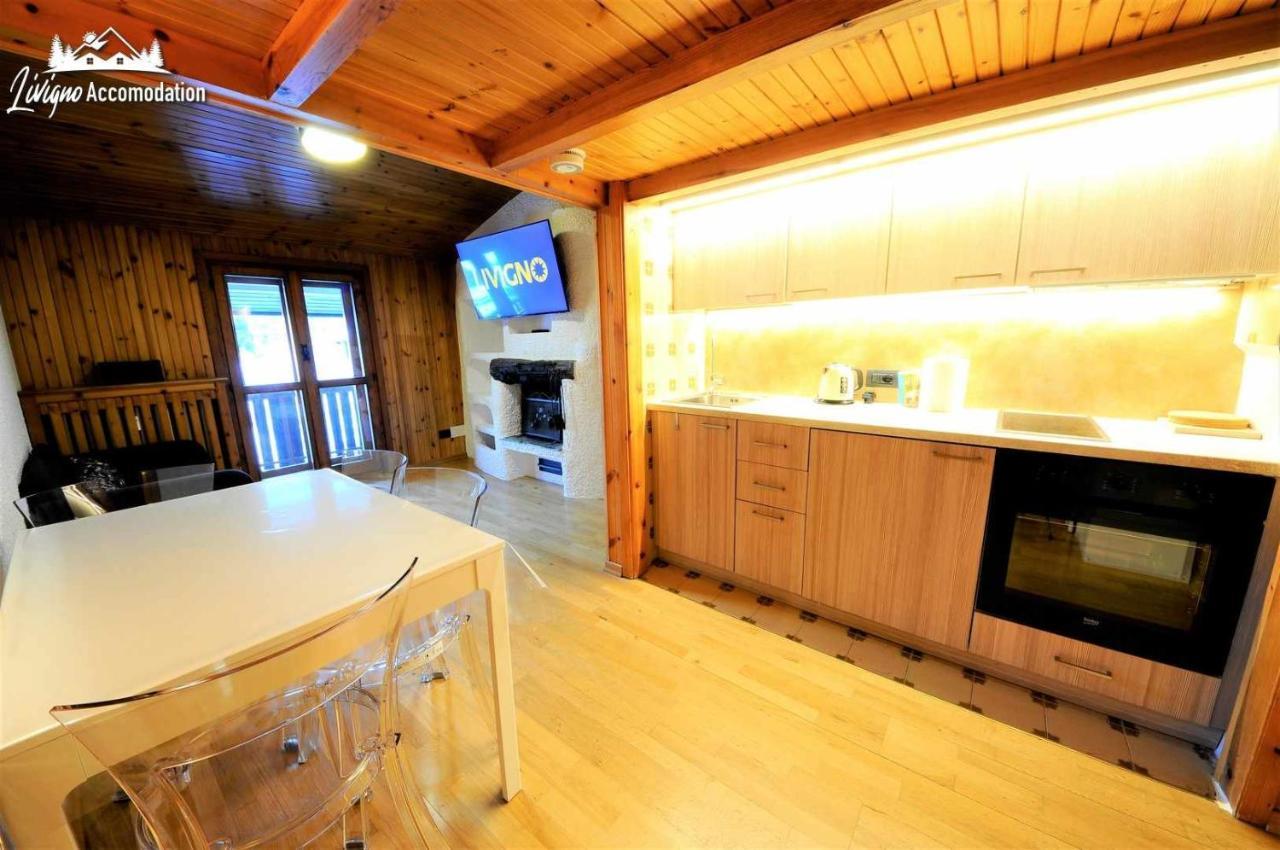 Condominio Teola Leonardo By Livigno Accomodation Exteriör bild